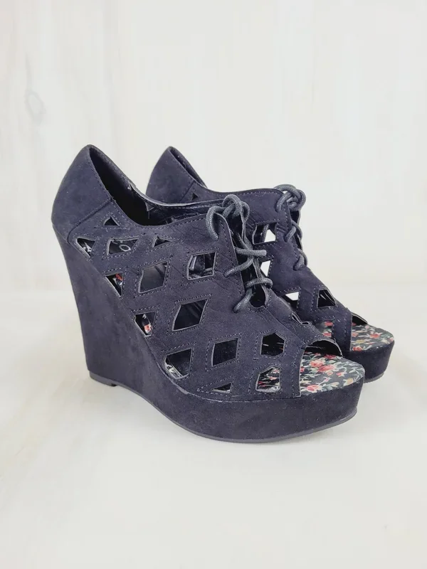 A.CO BLACK WEDGE HEEL LADIES SIZE 8 PRE-LOVED