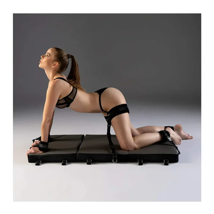 Bondi Portable Playscape with Cuffs