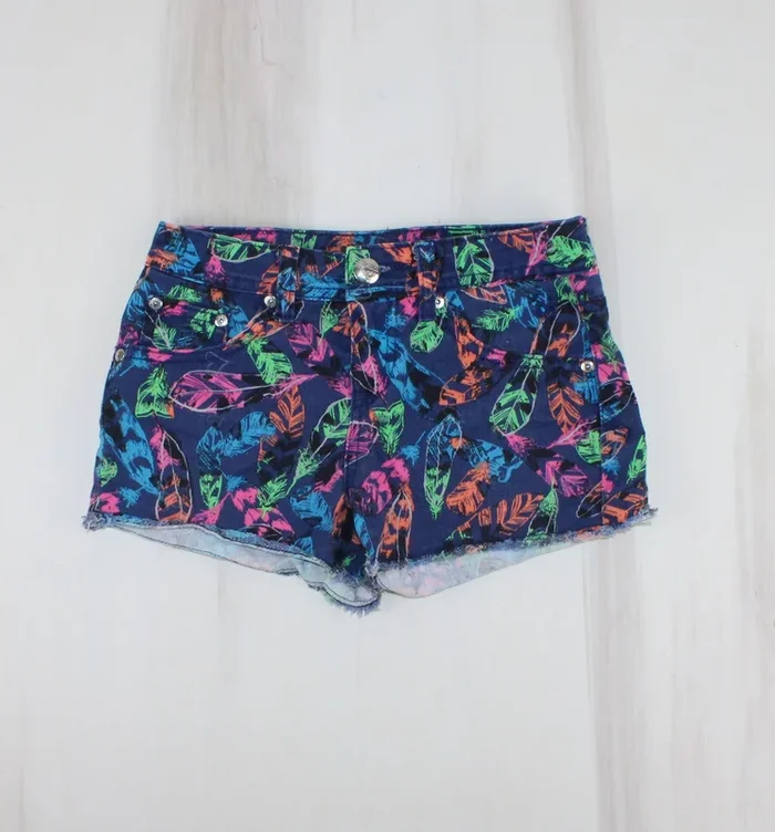 DENIM FEATHER DESIGN SHORTS APPROX 10Y PRE-LOVED