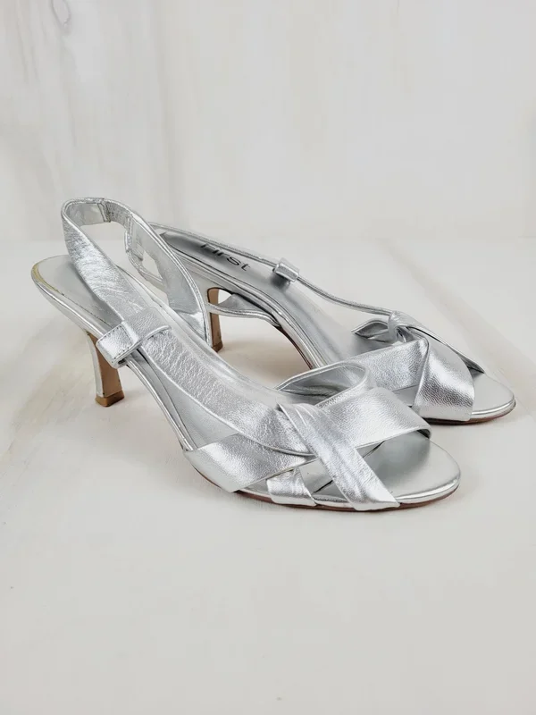 FIRST SILVER HEEL SHOE LADIES SIZE 36 (5.5) PRE-LOVED/EUC