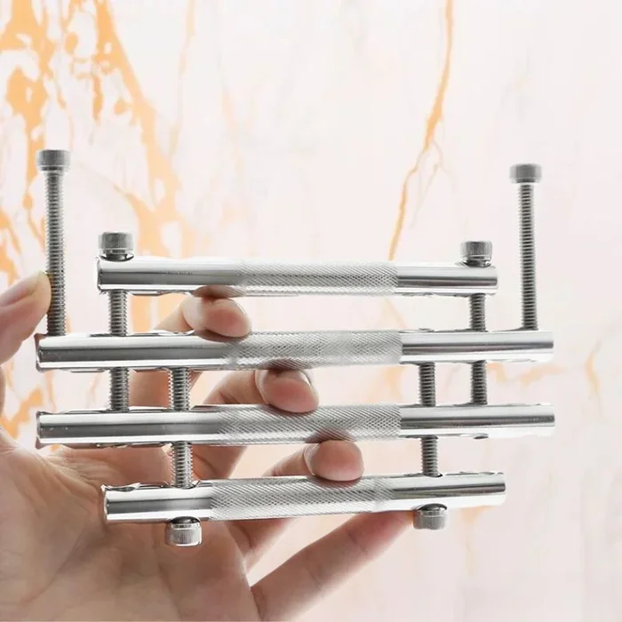 Imprensa de escravidão de lábios e língua – Cale a boca!