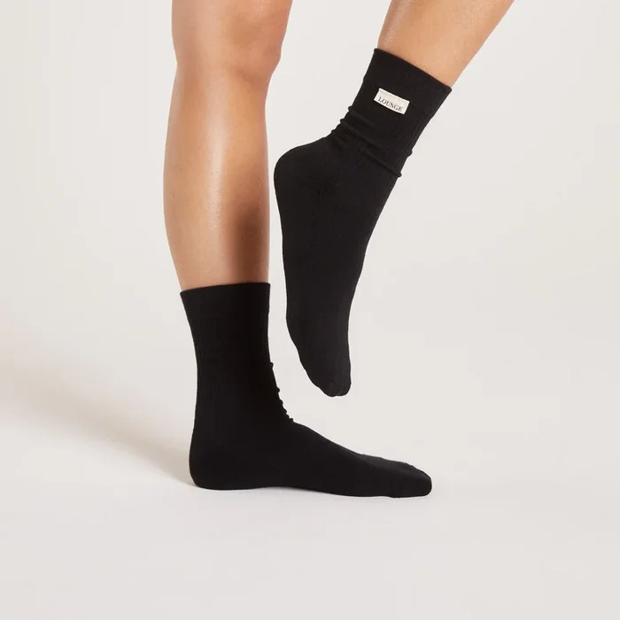 Logo Crew Socks (2-Pack) – Black