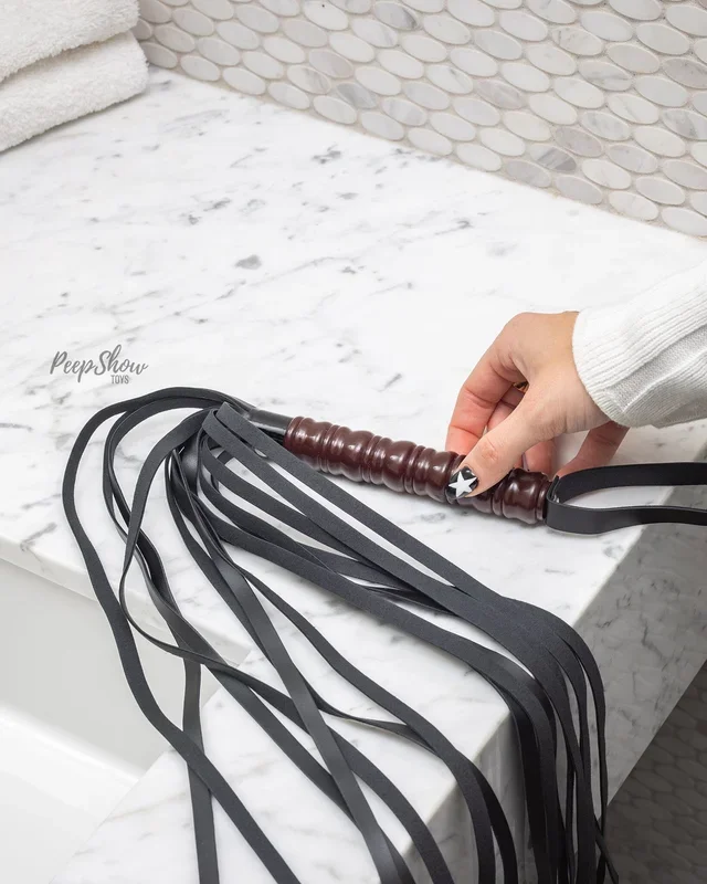 Mahogany Flogger – 30-Inch Length