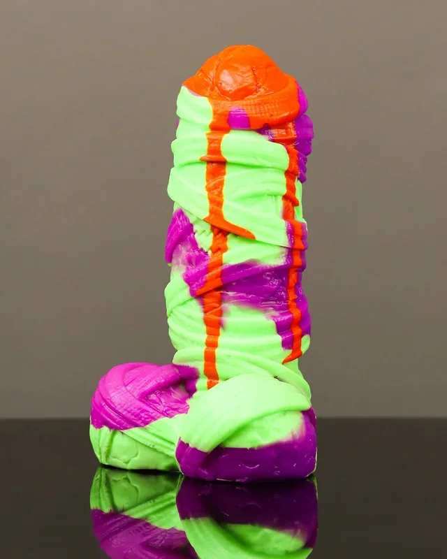 Mummy – Large, Medium, Vac-u-lock – FLOP