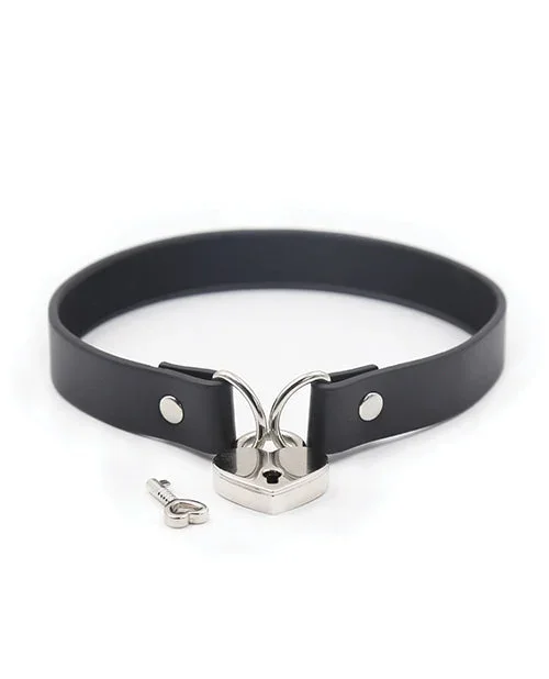Plesur Collar with Heart Lock – Black