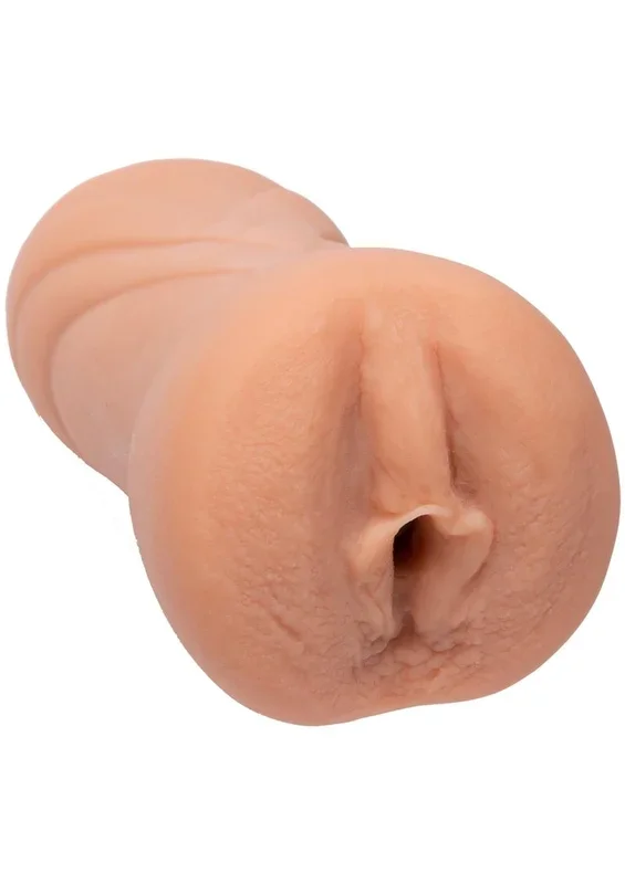 Signature Strokers Ariana Marie Ultraskyn Pocket Masturbator – Pussy – Vanilla