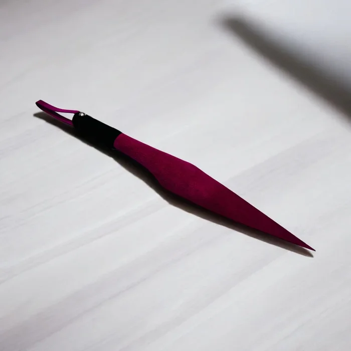 Total Submission 21″ Dragon’s Tongue