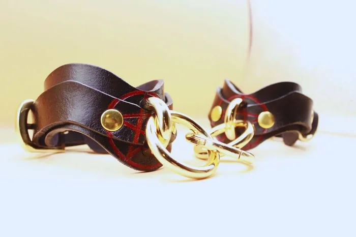Wrist Cuffs Set with Pentagram Collar Luxury BDSM Restraints
